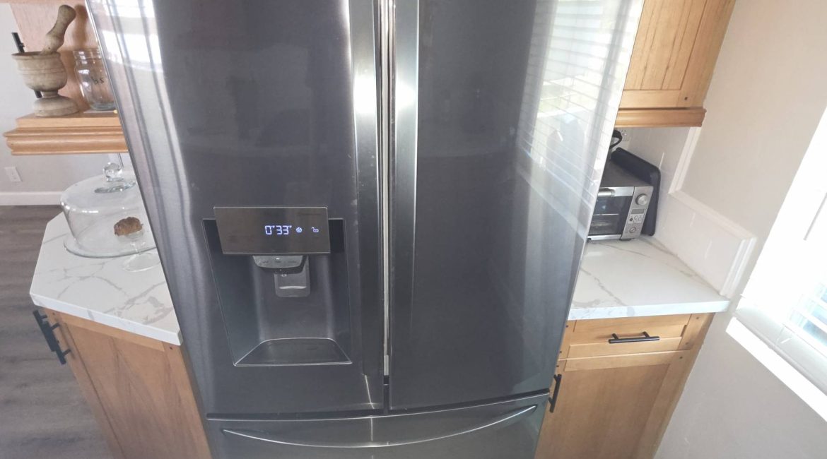 Refrigerator Vibrating Noise Near the Back Panel: What’s Causing It and What It Means PWS 22